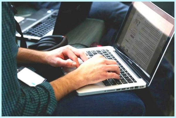 Выключается ноутбук во время работы
