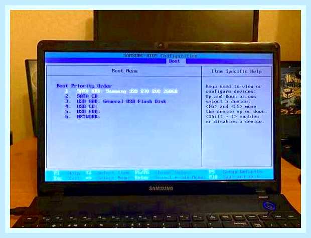 В биосе нет boot device priority