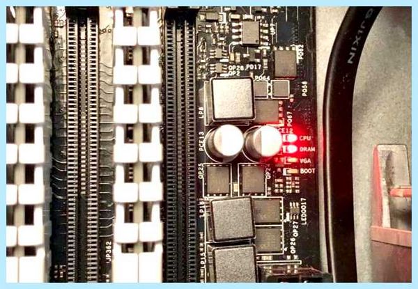 Dram led горит