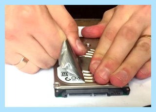 Hdd щелкает и не определяется