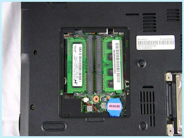 Acer при включении черный экран