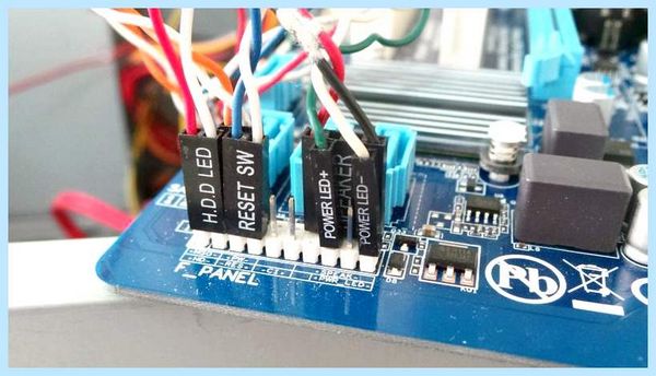 Asrock подключение передней панели подключаются чуть иначе