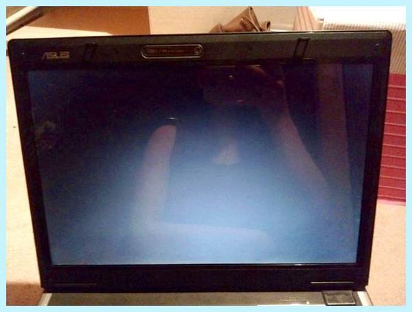 Asus не горит экран