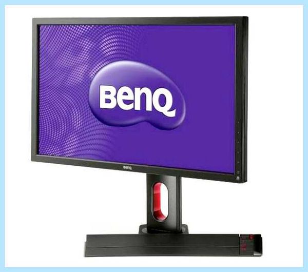 Выключается монитор benq